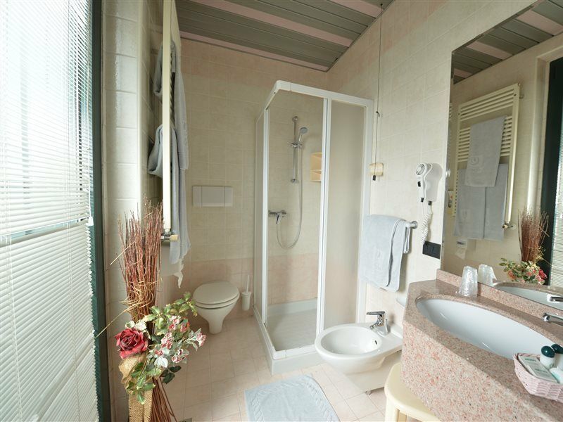 Eden Hotel 3*